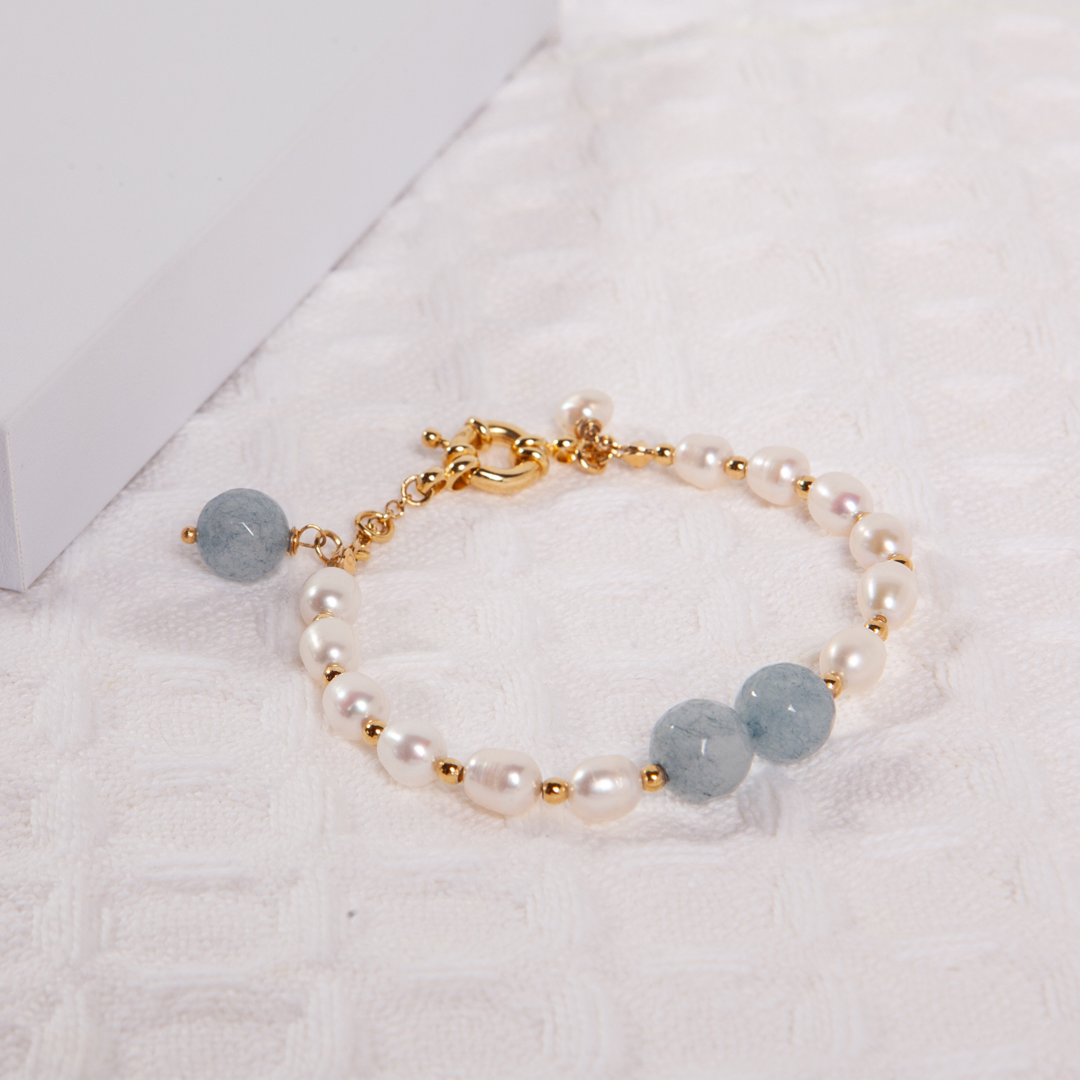 Pulseira pérolas de água doce e jade angelina